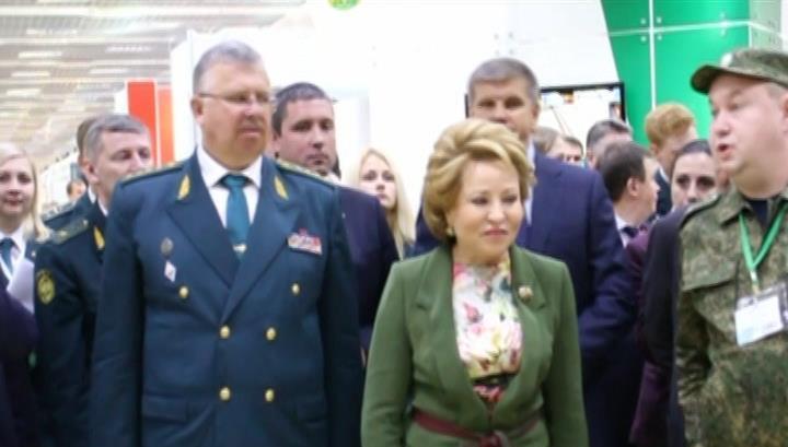 Александр Пушкин - К (Я помню чудное мгновенье) Абсурдное поздравление на новый год прилагательные 2018