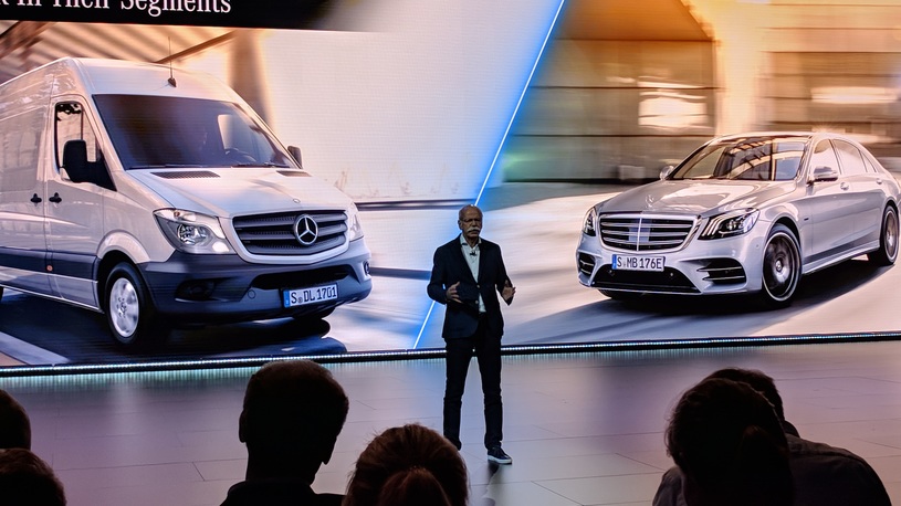Первый обзор: чем впечатлил (и разочаровал) новейший Mercedes-Benz Sprinter