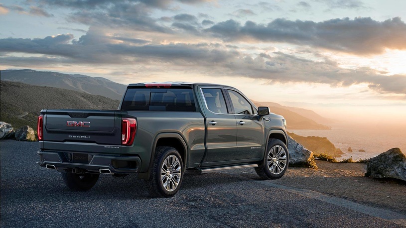 GMC представила новый пикап Sierra с уникальными решениями () GMC представила новый пикап Sierra с уникальными решениями