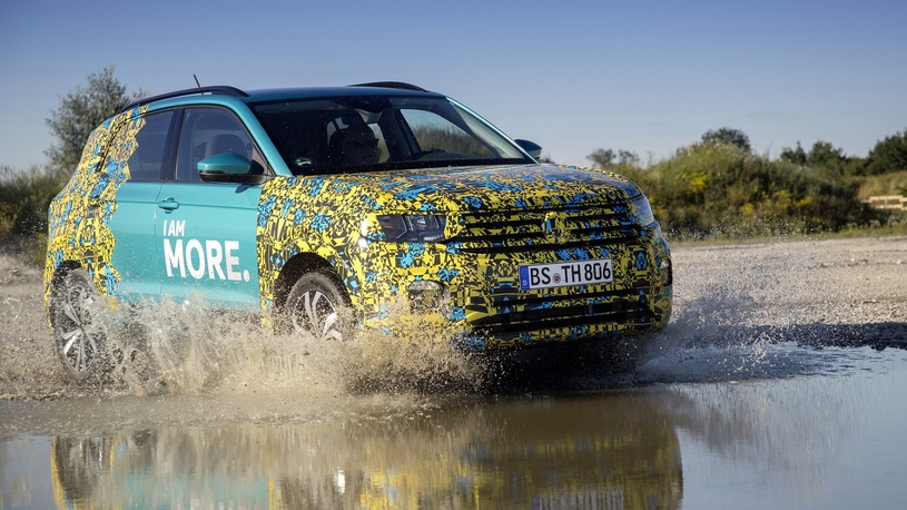 Вот каким будет интерьер маленького кроссовера Volkswagen (видео)