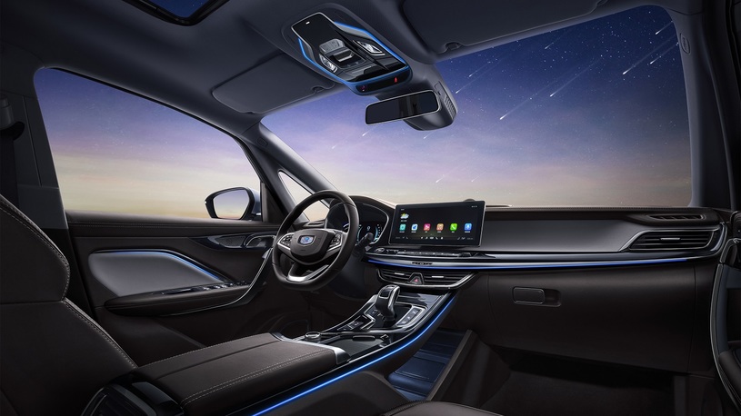 Geely представила свой первый минивэн (он может приехать и в Россию)