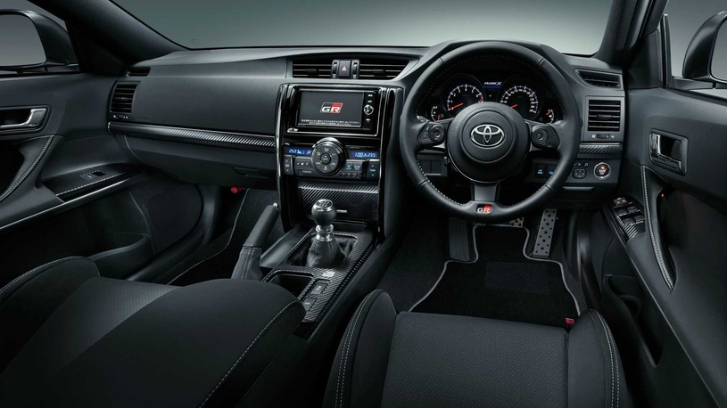 Toyota представила очень дерзкий Mark X (фанаты праворулек оценят!)