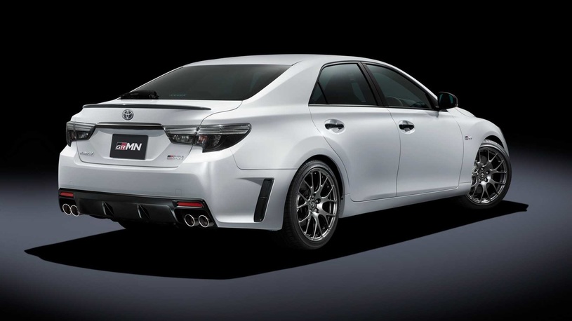 Toyota представила очень дерзкий Mark X (фанаты праворулек оценят!)