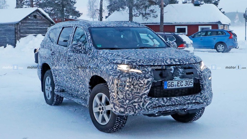 Вот как будет выглядеть обновленный Mitsubishi Pajero Sport