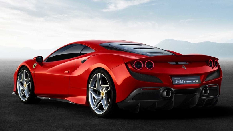 Ferrari представила новый суперкар Tributo с самым мощным V8