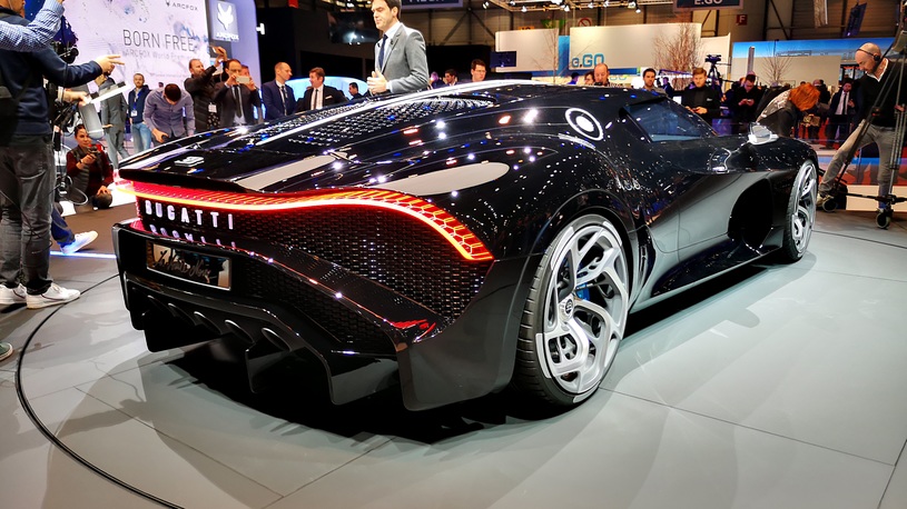 Самый дорогой и самый черный Bugatti прочат самому известному футболисту