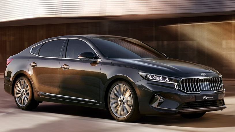 Kia представила новый бизнес-седан крупнее и роскошнее Optima