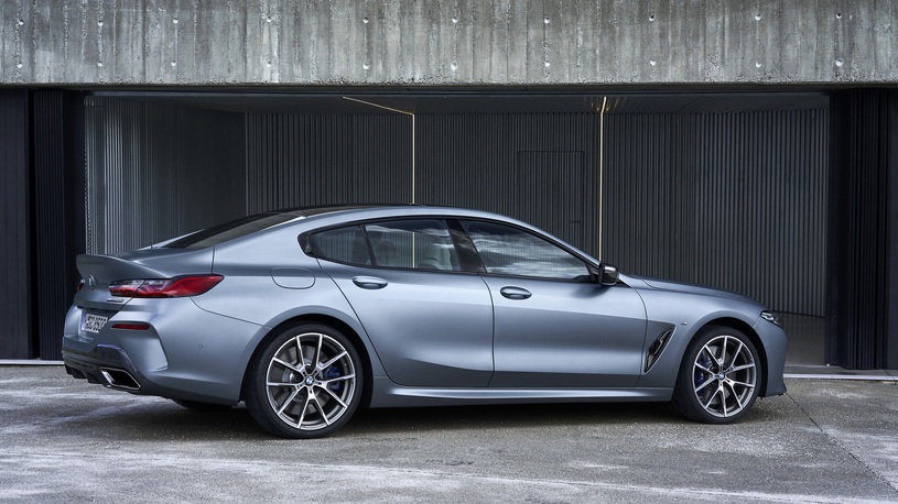 Новейший BMW 8 серии официально представлен в 4-дверном исполнении