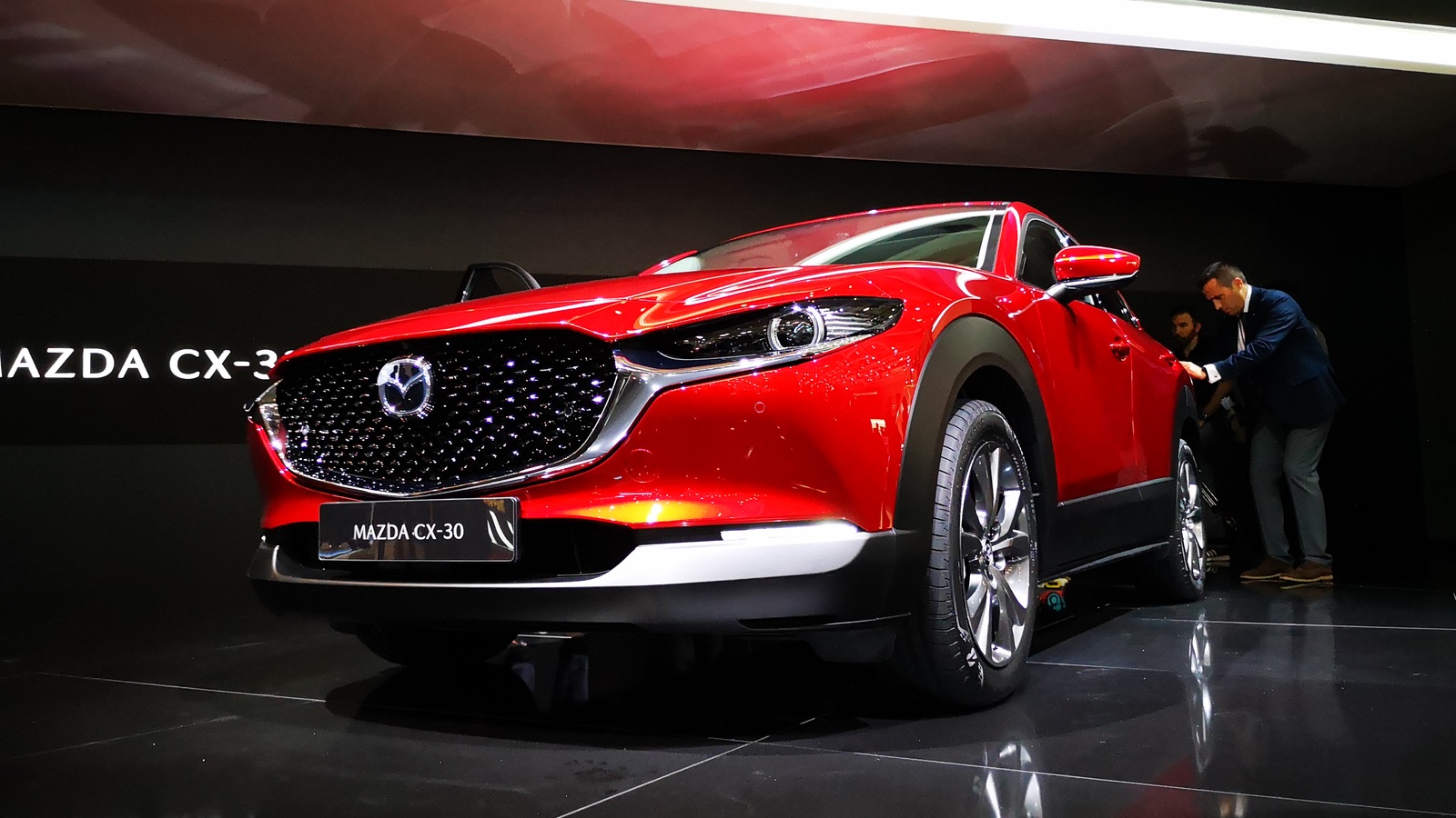 Кинетический автомобиль. Mazda самый дорогой кроссовер.