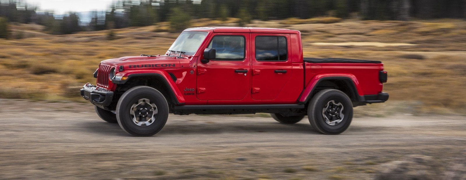 Gladiator вернулся: Jeep представил возрожденный пикап 