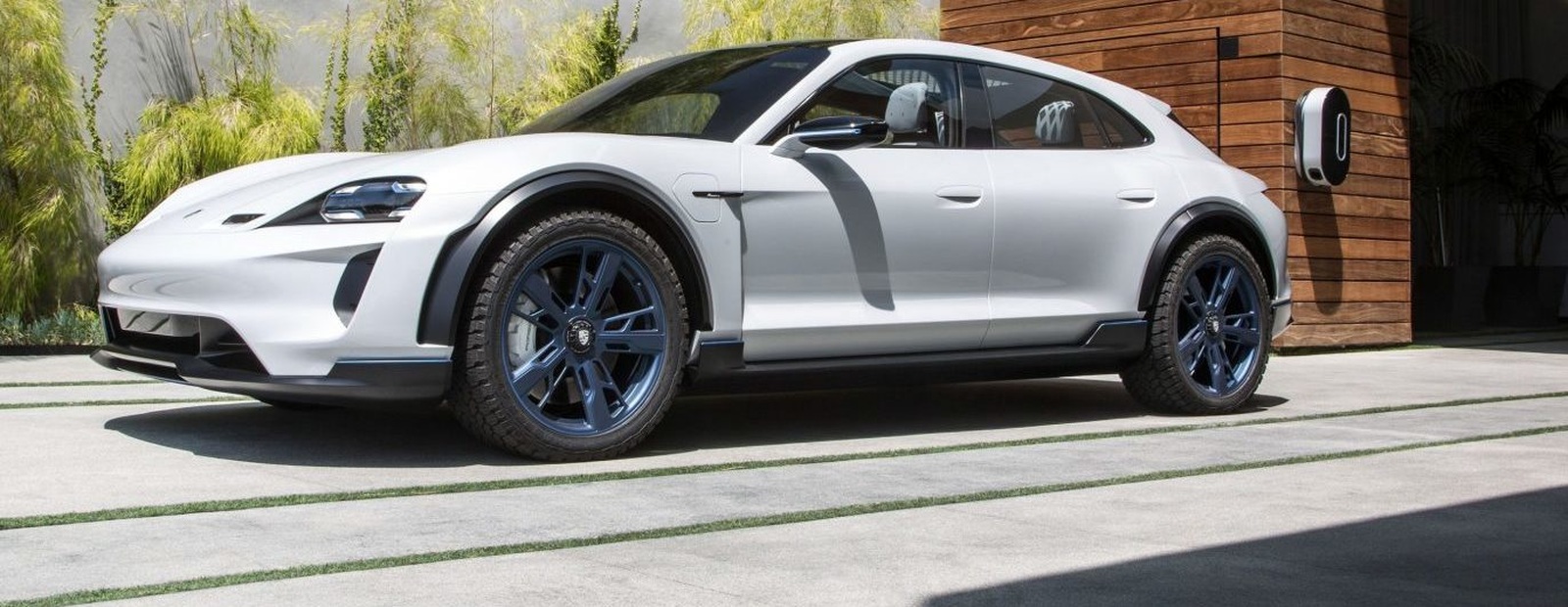 Самые ожидаемые автомобильные новинки 2019 года!