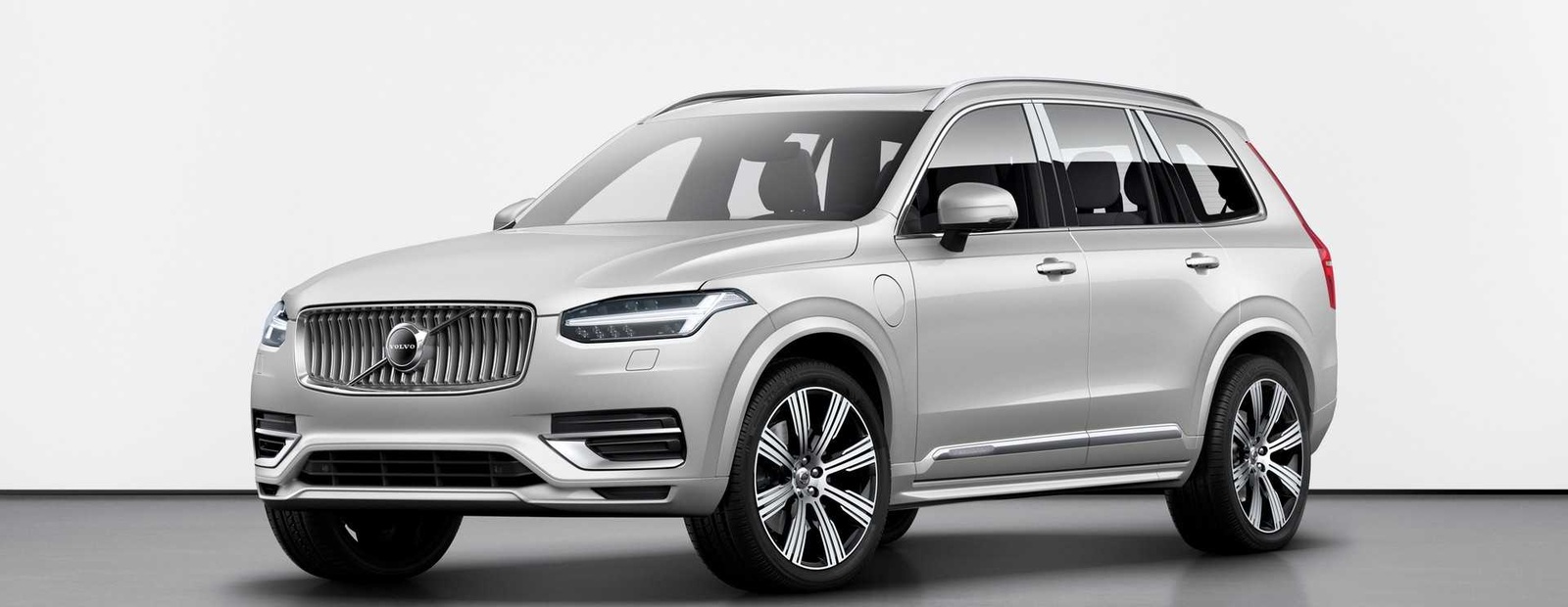Обновленный Volvo XC90 - минимум изменений, максимум пользы