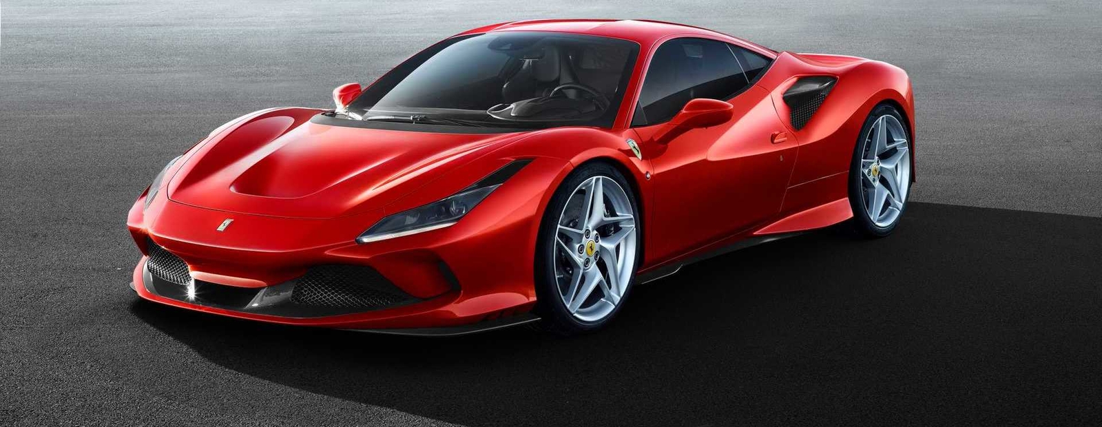 Ferrari представила новый суперкар Tributo с самым мощным V8
