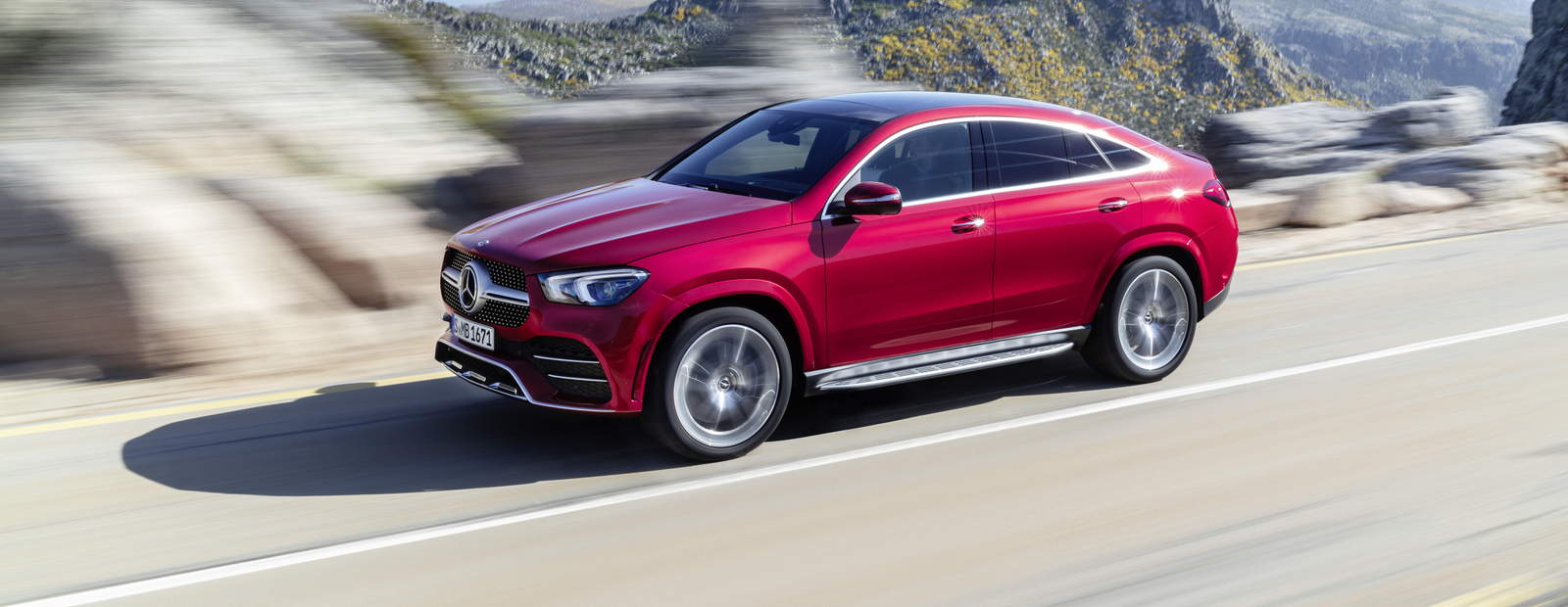 Mercedes-Benz представил свое самое крупное кросс-купе GLE