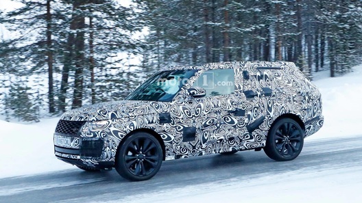 Трехдверный Range Rover возвращается: первые фото