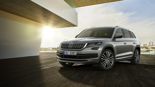Skoda представила свой самый дорогой и статусный кроссовер