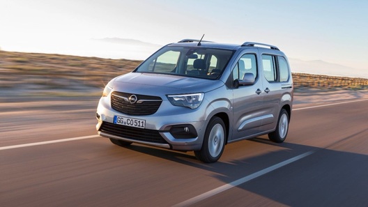 У компании Opel появился новый «каблучок» с французскими генами