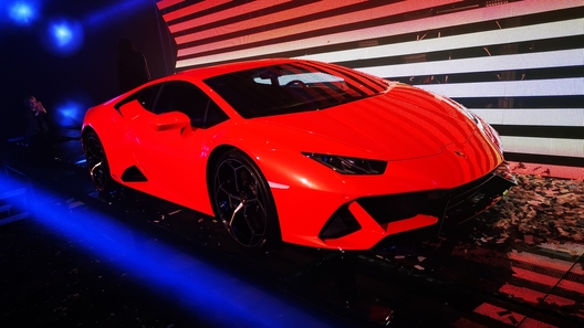 В России стартовали продажи Lamborghini Huracan Evo