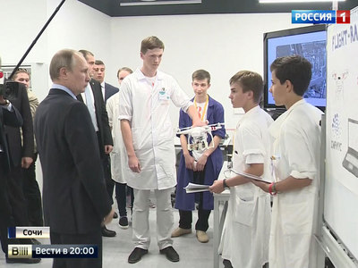 Звездный инкубатор России: президент побывал в центре для талантливых детей