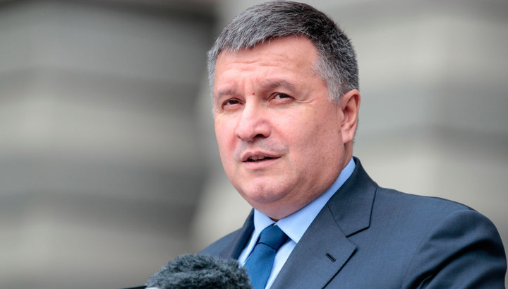 Глава МВД Украины Аваков выступил в поддержку национального батальона 