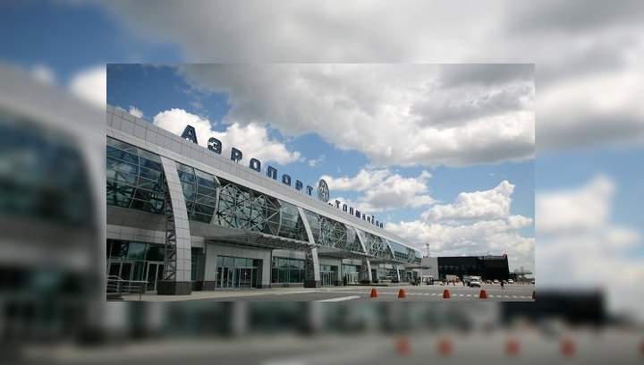 Такси новосибирск аэропорт толмачева. Фасады аэропорта Толмачево. Аэропорт Толмачево после реконструкции. Аэропорт Толмачево фасад нового здания. Толмачёво аэропорт фото.