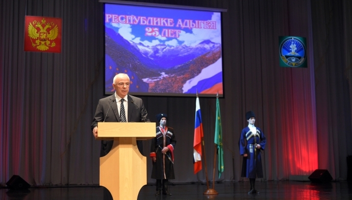 porno-foto-kollektiv-prazdnuet-yubiley-golie-devushki-kazani-porno-fotki