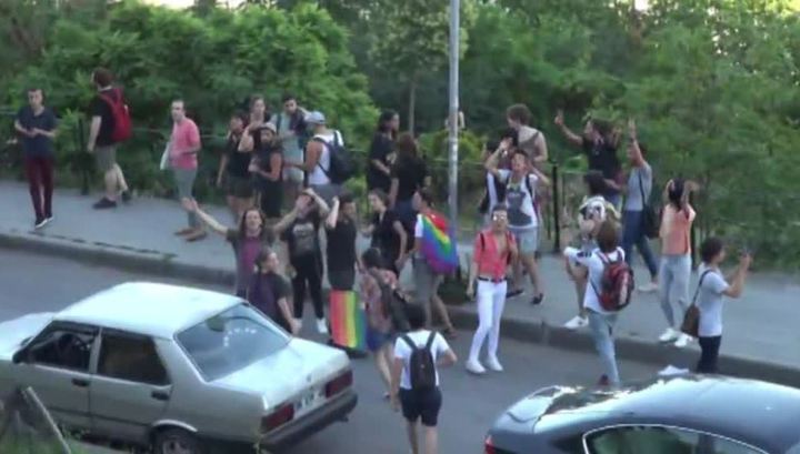 Семья лесби в полиции видео порно фото попки