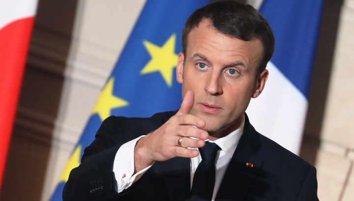 Президент Франции не доверяет переговорам по Сирии в Сочи и Астане