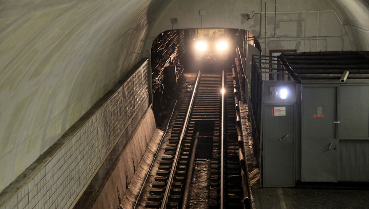 С 13 июля на неделю закроют часть красной линии московского метро