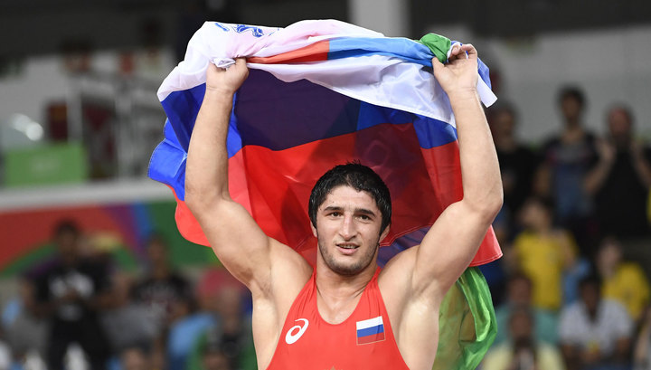 Олимпийский чемпион Садулаев выступит на чемпионате Европы по борьбе