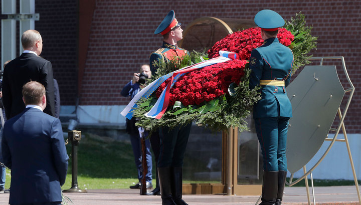 Картинки возложение венков к могиле неизвестного солдата