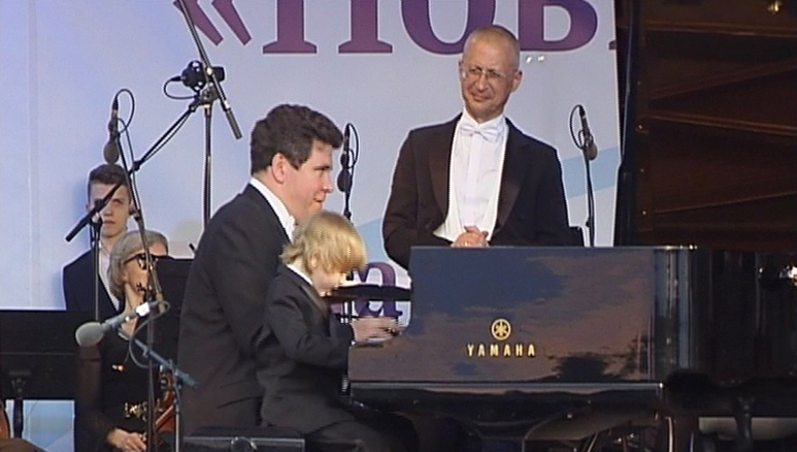 Праздник огурца в суздале 2023. Во сколько концерт в суздале. Огуречный фестиваль в суздале 2022. Фестиваль суздальский хоровод. Во сколько концерт в суздале.