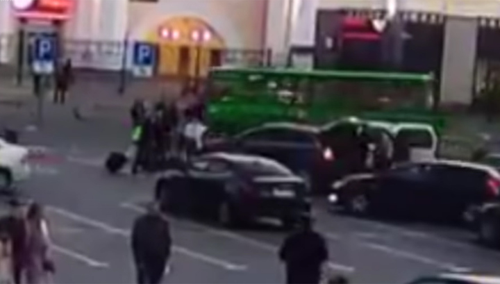 Приехала на заработки: в Екатеринбурге рейсовый автобус насмерть сбил женщину