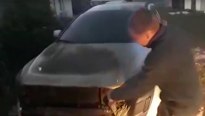 Не дал денег на выпивку: житель Калининградской области спалил машину соседу