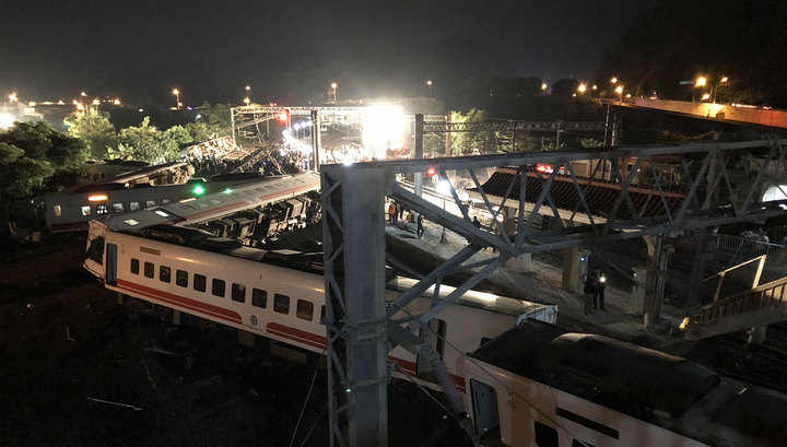 Крушение поезда на Тайване: уточненные данные