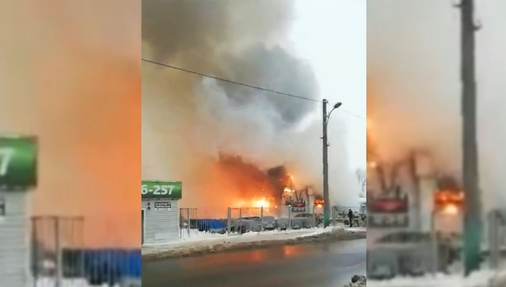 Нечем дышать: в Пензе сгорел крупный автосалон