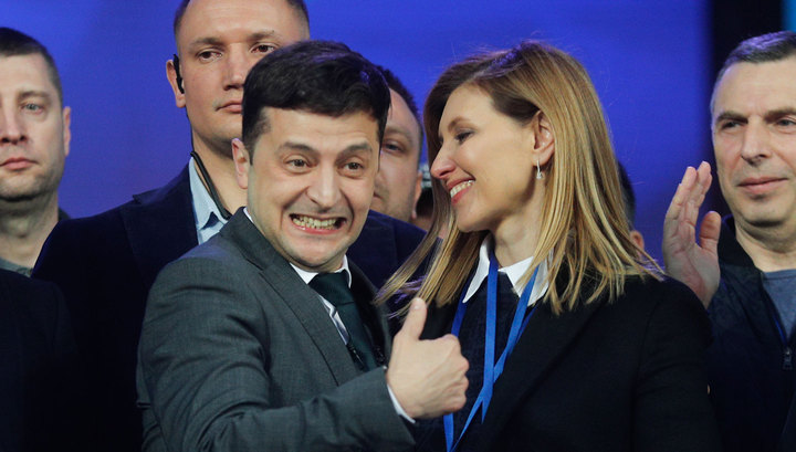 Елена Зеленская сначала подумала, что ее муж сошел с ума Елена Зеленская сначала подумала, что ее муж сошел с ума
