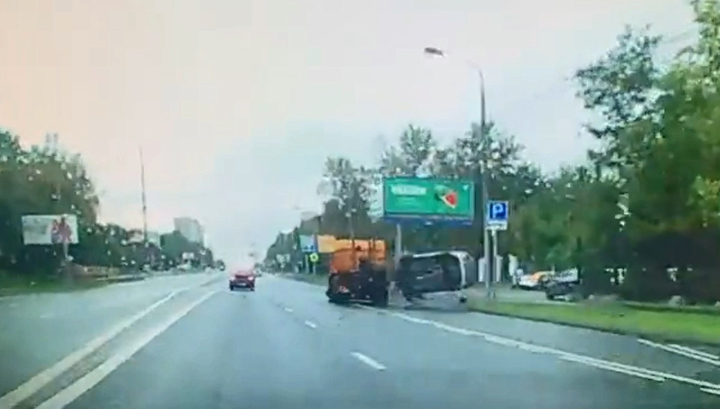 Смертельная авария с московским инспектором ДПС попала на видео
