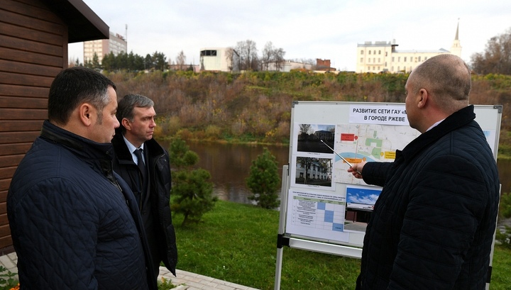 Губернатор ознакомился с работой центра туризма в Ржеве
