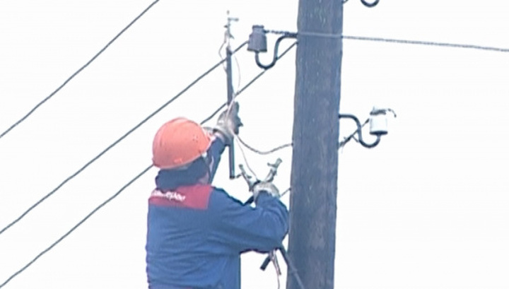 В Костромской области полностью восстановлено электроснабжение после урагана