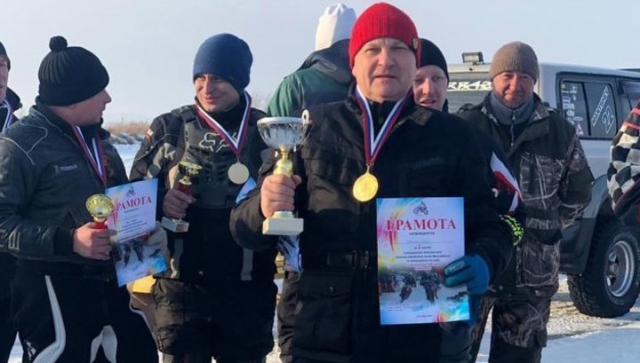 Мэр Владивостока выиграл чемпионат города по мотогонкам