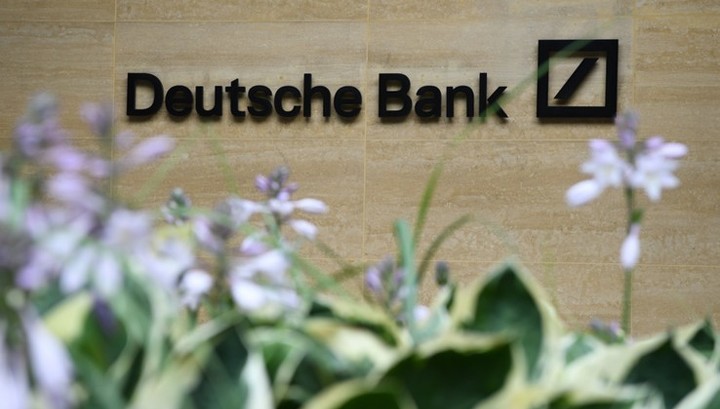 Сотрудников Deutsche Bank обвиняют в даче взятки советнику королевской семьи Саудовской Аравии