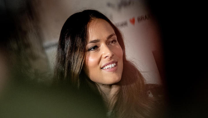 Ана божович в больнице фото The ex-first racket of the world Ana Ivanovic bought 35 devices IVL for Serbia S