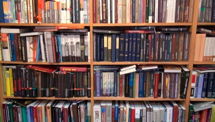 Более 500 писателей и издателей просят правительство поддержать книжную индустрию