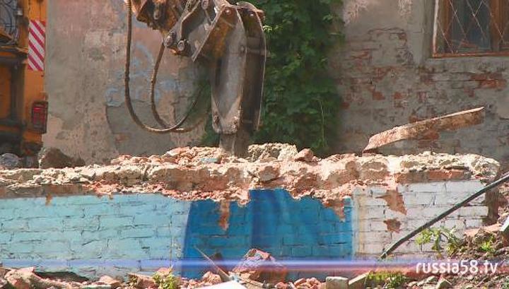 Жители Пензы возмущены уничтожением "Ангела в медицинском халате"
