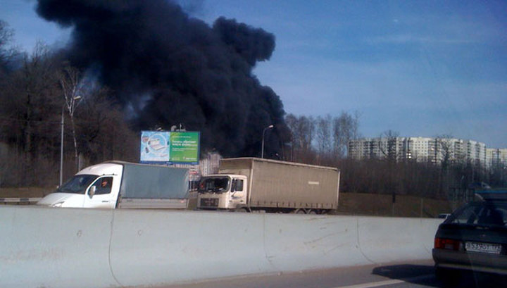 Ясенево горит. Где горит. Пожар в москве. В. Ясенево горит.