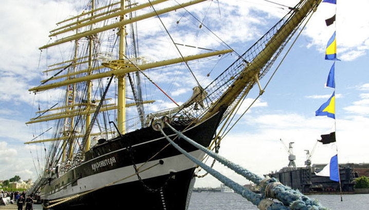 самый крупный парусник порт приписки калининград. корабль седов калининград. адмирал седов парусник. самый крупный парусник порт приписки калининград. самый крупный парусник порт приписки калининград.