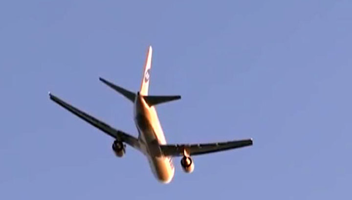 Самолет UTair с 50 пассажирами вернулся в Сургут сразу после вылета
