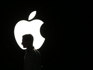 Apple получила штраф из-за способов оплаты в App Store