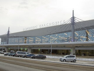 Самолет компании Azur Air сел в Красноярске из-за сигнала о поломке
